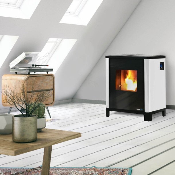 Blackline N8 pelletkachel